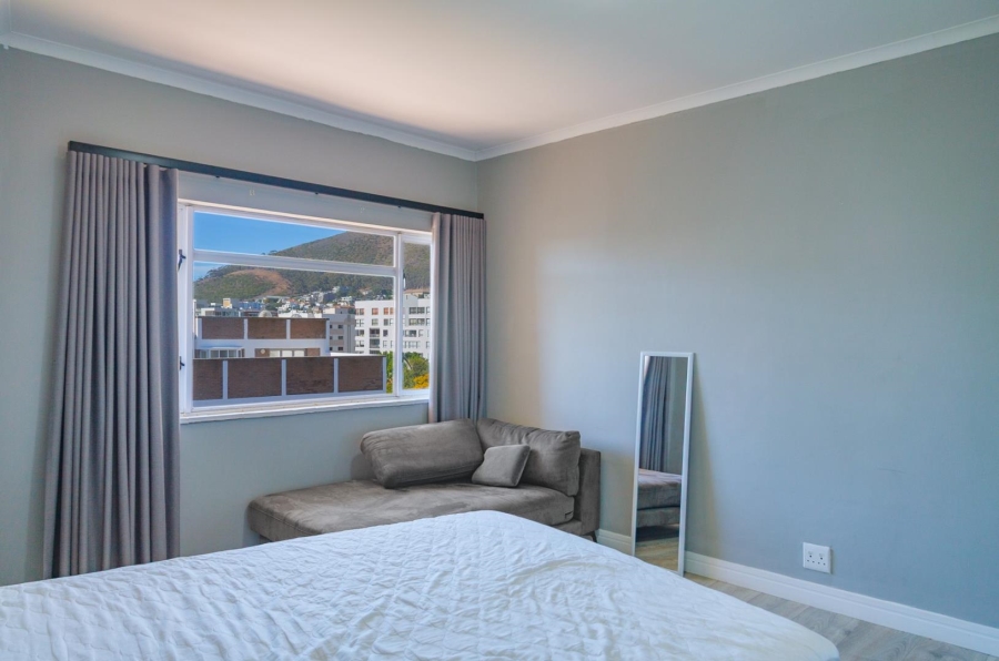 To Let 3 Bedroom Property for Rent in Sea Point Western Cape